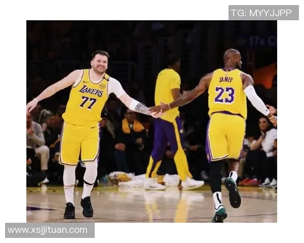 湖人对决爵士NBA常规赛精彩直播全程回顾与分析